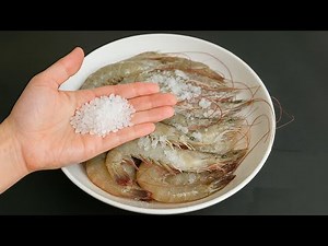 Thaw shrimp, don’t soak them in water — this 5 minute method keeps them FRESH like NEW!