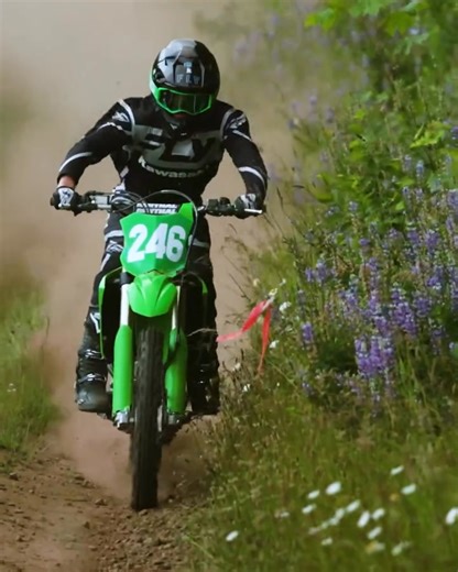 The 2025 @KawasakiUSA #KX250X takes off-road racing to the next level. Tuned with advanced tech like Power Mode Selection and Kawasaki TRaction Control (KTRC) combined with a high-performance chassis, a more powerful engine, and off-road-ready suspension, this race machine is ready for the most technical terrain. #BeNext #TheBikeThatBuildsChampions #KX #TeamGreen #GoodTimes #Kawasaki Visit us online today to discover more. https://www.michaelscycleworks.com/ . . . Professional rider(s) on a clos