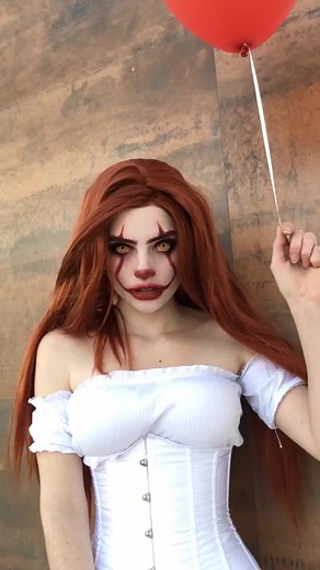 Dou you wanna a balloon? #pennywise #pennywisecosplay #cosplay #artisticmakeup #clownmakeup #文豪野犬cos