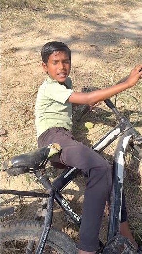 Menu driver in cycle🤪#trendingshorts #viralsshorts #youtubeshorts #ytshorts #funny #comedy