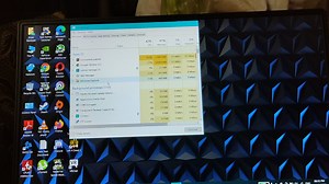 PLEASE HELP! Epic games launcher keeps opening and closing till I restart PC. Have reinstalled after clearing all app data and forced it to run on iGPU as well. Nothing is working.