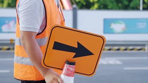 Geetery 6 Pcs Traffic Arrow Orange Detour Signs, Road Cone Top Directional Left Right Go Straight Arrows Sign for Road Barricade Outdoor Construction (Go Straight)