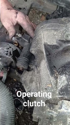 SECONDARY CLUTCH REMOVING"."
