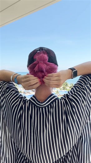 One Minute Hat Hairstyle! 🩷 I don’t wear hats often, but here’s a fun and cute way to style your hair with a hat! If your hair is longer, finish it off with a messy bun, or keep the bubbles going! ✨Like, Save, and tell me what type of hairstyle you’d like to see next!✨ #hathairstyles #shorthairstyles #bobhairstyles #summerhairstyles #easyhairstyles #pinkhair | Who What Kare