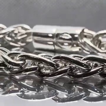 How to make this chain ⛓️ ⛓️ making process____ #hallmarkcraft #hallmark #pendent #gold #ring #jewelry #unique #necklece #jewellry #necklace | Hallmark Craft