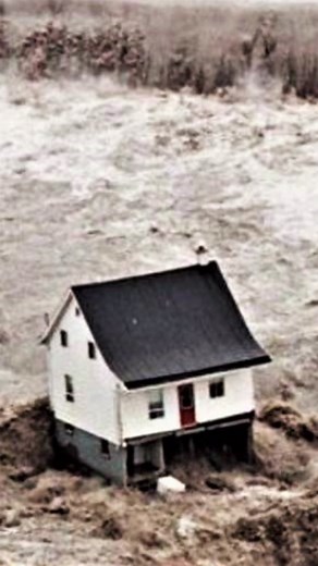 La Petite Maison Blanche de Saguenay #petitemaisonblanche #saguenay #chicoutimi #histoire #musée #inondation #patrimoine #tourisme #résilience #courage #déluge #québec #attractiontouristique