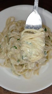 Pasta con salsa alfredo #pasta #pastaconsalsaalfredo #salsaalfredo #recetas #recetasfaciles #Bolivia | Alfredo cocina facil y sencillo