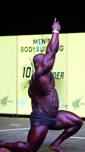 Bodybuilders News Samson Dauda Ifbb Pro new Yesterday guest posing routine From Ben Weider Classic #muscles #bodybuilding #gym #makegreatthebodybuildingagain #ifbbpro #workout #culturismoitaliano #bodybuilder | Culturismo Italiano