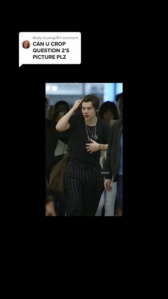 Stylish Walk: Fashion Inspiration in Public Spaces