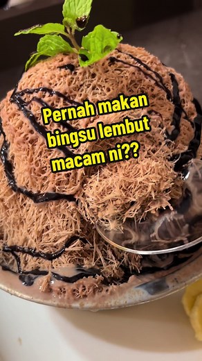 Bingsu Coklat Terlembut di First Kitchen
