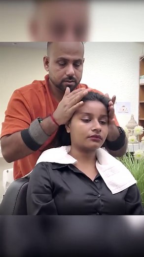 Indian Head Massage Therapy for Female by Master Reiki