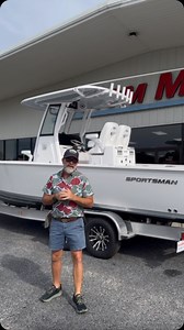 The Sportsman Masters 267OE: This hybrid bay boat is equally as comfortable offshore as it is inshore. #boating #boatlife #centerconsolesonly #bayboat #hybridboat #offshorefishing #inshorefishing #fishingboat | Custom Marine