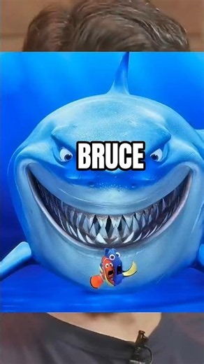 Guilherme Briggs dublou BRUCE em Procurando Nemo