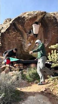 The Stinger V4 - Windy Canyon, Red Rock Bouldering