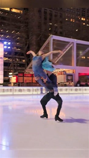 Junior World Ice Dance Champions Hana Maria Aboian & Daniil Veselukhin perform their 2026 Free Dance