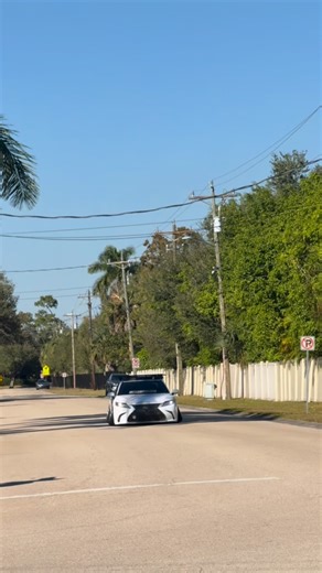 PINGGUCCI on Instagram: "Not your regular traffic npc #uber#camry70 #camry #camryhub_ #gen8kamurifl"