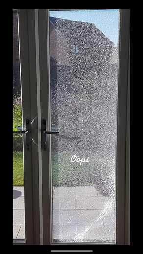 So satisfying when the video sync’s perfectly with the sound 😮‍💨 We replaced the window film on a client’s home we done a while back to reinstate the heat reduction they initially asked for. Its a good job they had window tint on as it held all the glass together when it shattered too. As good as new🫡#privacy #security #windowtint #smash #glass #oops