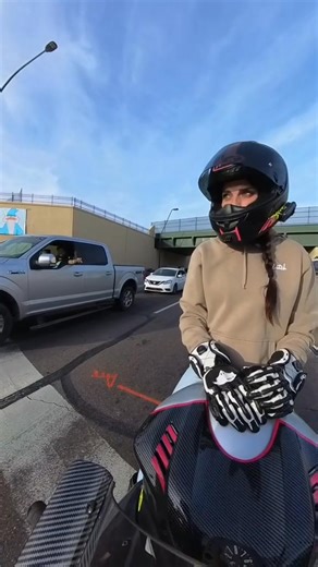 Sorry i cant hear shit motorcycle | La Moto Girl