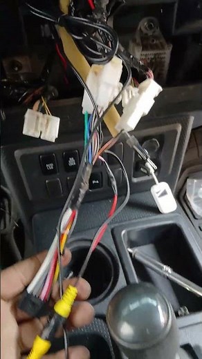instalacion de radio a toyota Fj cruiser 2017