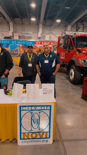 Today the Novi Chamber of Commerce was proud to attend and support Oakland County Michigan Works MI Career Quest! Hosted right here in our own backyard at the Suburban Collection Showplace! This incredible event brought together students, schools, employers, and community partners to showcase the powerful career pathways available in our region. We were especially proud to see our very own Membership Manager, Jennifer Ludwig, serving as an event ambassador and helping guide students through this