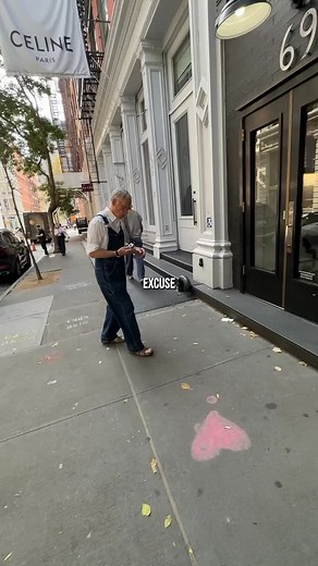 2.3M views · 192K reactions | @neiljenneyofficial Location: SOHO Occupation: Artist 六‍ #gagosiangallery | Calebsimpson | Facebook