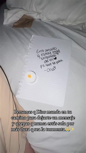 Me dejó el mensaje en español cuando ella sólo habla inglés gracias Duoa por todo tu amor y una vez más te das cuenta de tu hermosa energía rota ahora pero hermosa✨🙏