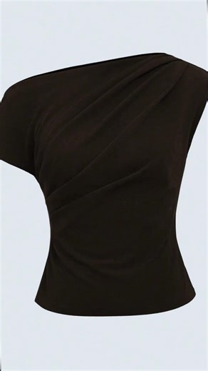 this off shoulder crop top looks elegant and chic 🤍 #fashion #shorts #womensfashion #sheinfinds