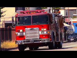 LAFD Engine 202 (reserve) Responding