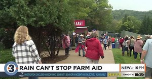 Rain can’t stop Farm Aid