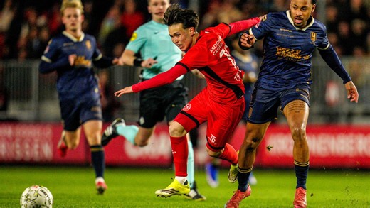 Almere City speelt 2-2 gelijk dankzij eigen doelpunten van RKC