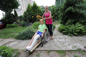 Wypadł z okna na koloniach! Natanian już po badaniach ZDJĘCIA