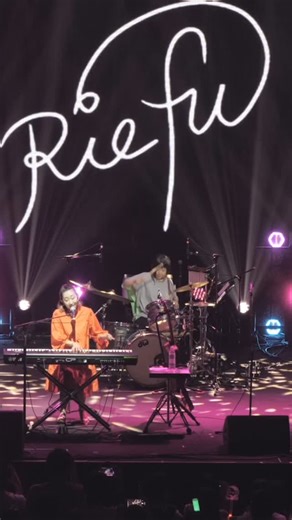 Rie fu on Instagram: "🎤 デビュー20周年記念アジアツアーの感動を再び！🎉2024年春、中国の成都、上海、北京、広州、そして東京で行われた20周年ツアーのライブ映像をお届け！感動に包まれたステージをぜひお楽しみください✨旧正月をお祝いして、1月18日~2月にかけて毎週ライブ映像をアップロード。 ▼Free Girlのダウンロードはこちらから！ https://linkco.re/Zdc9qqvX 🎤 Bringing to you the joy of my 20th Anniversary Asia Tour along with the Lunar New Year🎉I had an amazing time touring in China last spring Chengdu, Shanghai, Beijing, Guangzhou, and Tokyo. Watch the heartfelt performances and the warm welcome from the audience✨ #riefu20 #singersongwr