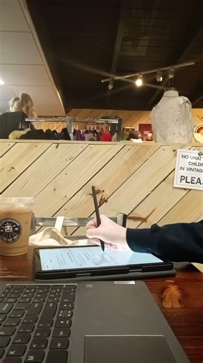 Locked in on my computer programming class this morning #studymotivation #studywithme #college