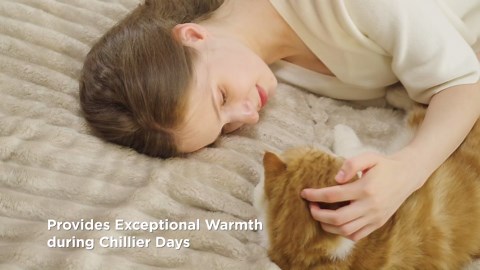 Bedsure Sherpa Blanket Queen Size for Bed - Super Soft, Cozy Fleece Thick Warm Blanket for Winter Christmas, GentleSoft Home Room Decor, Beige, 90x90 Inches