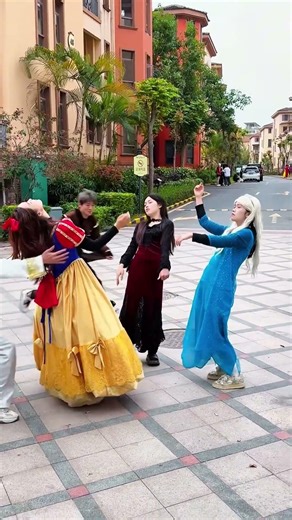 王子和男巫才是真爱