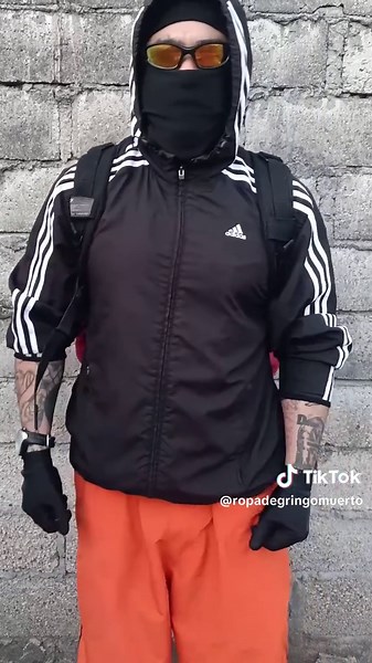 Oakley 2000 Icon Backpack: Estilo y Funcionalidad