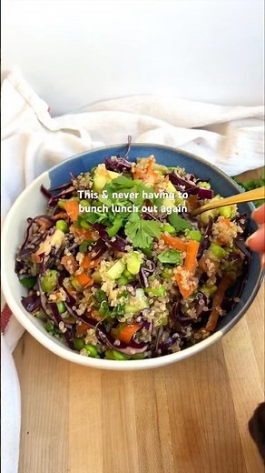 HIGH PROTEIN EDAMAME QUINOA SALAD