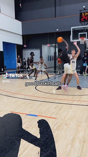 Mastering Basketball Skills: A Guide to the Game