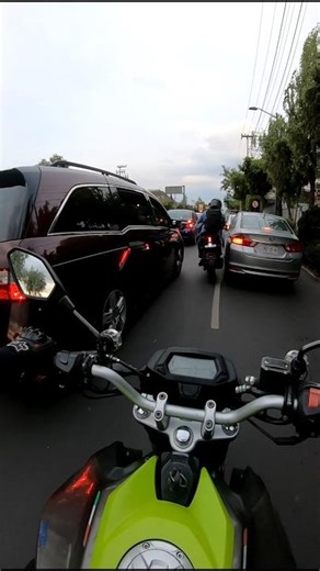 CASI CHOCA CON EL CARRO 🏍💥💥🛻 #motovlog #automobile