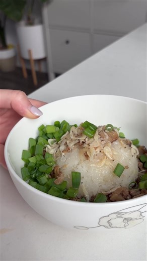 Sticky Rice Bowl, a Wenzhounese’s favorite and love for breakfast Ingredients Rice 2 cups glutinous rice Mushroom minced pork topping ½ cup dried mushroom, soaked 1lb minced pork Soy sauce dark soy sauce cooking wine oyster sauce A pinch of salt 3 cups of water Additional toppings 1/3 cup dried shrimp 2 tbsp scallions, chopped 2 tbsp Chinese donuts, diced Instructions: The night before make the mushroom minced pork topping by soaking the dried mushroom for 2 hours, diced and sauteed in greased p