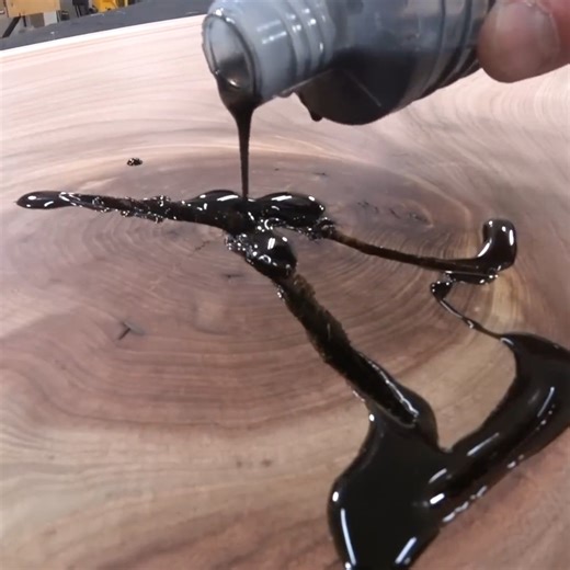 185K views · 1.9K reactions | Custom Wood Table | DIY & Crafts USA | Facebook