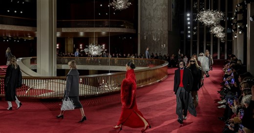 Michael Kors brings ‘New York chic’ to NY Fashion Week