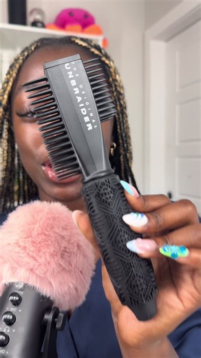 Did braid takedowns just got a little easier ??? 👀 — all i know is dont nobody take braids our faster than my momma 🤣💞