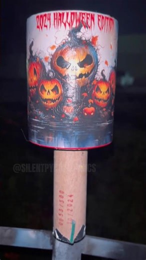 4” HALLOWEEN STROBE ROCKET! #fireworks #insane #strobe #salute