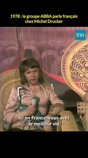 1978, les membres du groupe ABBA parlent français avec Michel Drucker. ➡️ Il y a 50 ans, le 6 avril 1974, le groupe suédois remportait le concours de l'Eurovision avec son titre "Waterloo". | INA