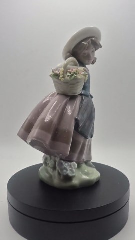 Lladró “girl With Flower Basket” Porcelain Figurine No. 5221, Spain, 1983 - Etsy