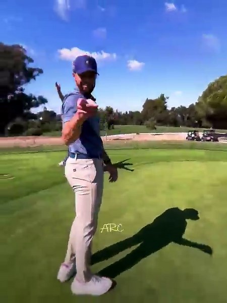 Stephen Curry's Unique Golf Skills 😘🤣