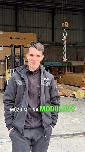 62K views · 584 reactions | Lidé za značkou MODULOS!‍♂️ Každý dům, který postavíme, má svůj příběh – a stojí za ním skvělý tým. Dnes jsem se jich zeptala na pár otázek… a Vy si můžete poslechnout jejich odpovědi. #modulos #modulovedomy #skvelytym #ceskavyroba #dumsnů | Modulos Modulové domy | Facebook