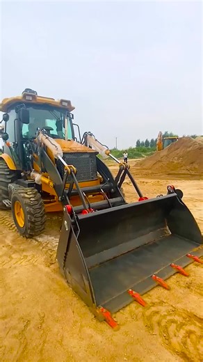 Understanding Forklift and Crane Operations in Construction