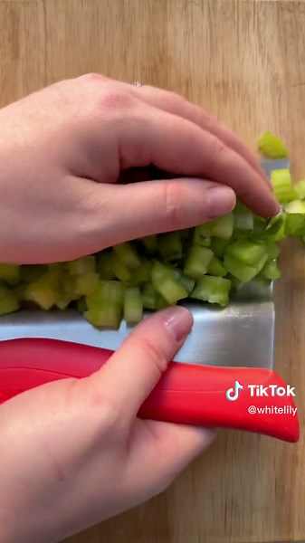 Ultimate Moist Southern Cornbread Dressing Recipe